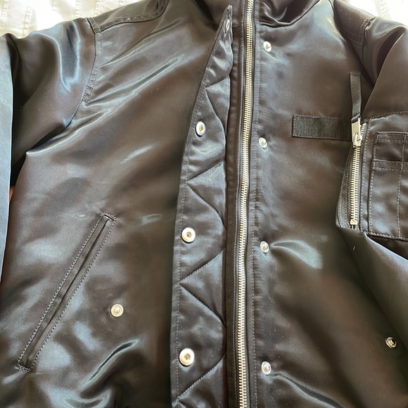 Gap Bomber - Picture 6 of 15